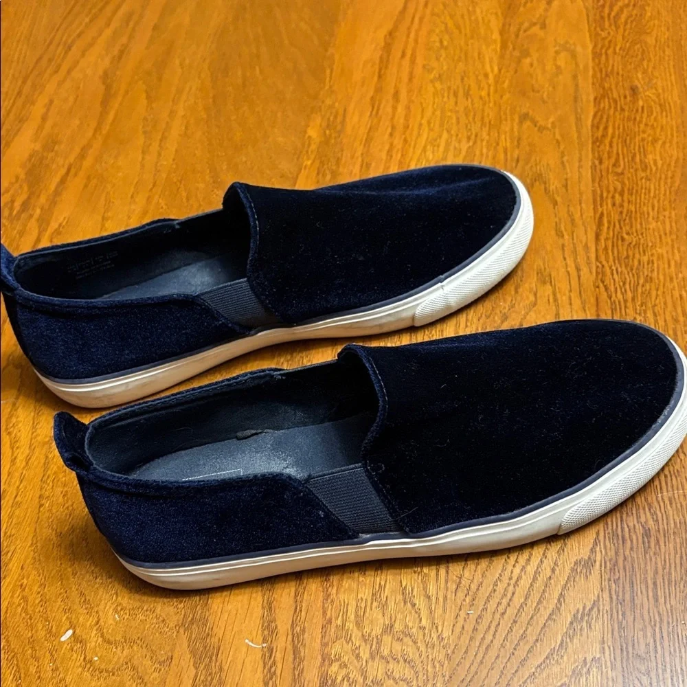 Gap 8.5 Men's navy blue Velvet Slip-On boat Shoes